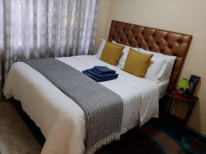 AT SELF CATERING LUXURY ACCOMMODATION